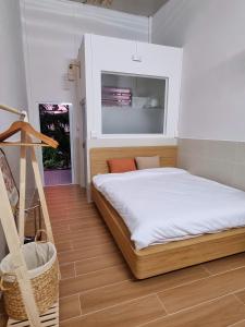 Tran Phu Riverside House