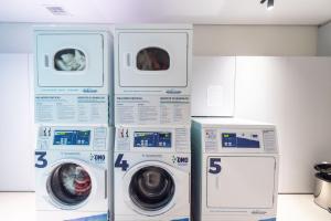 MB6 - Novo Bhaus Moov Brás - 16o andar - Piscina - Academia - Lavanderia - Metrô - Studio