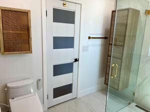 Mountain View Poolside Retreat