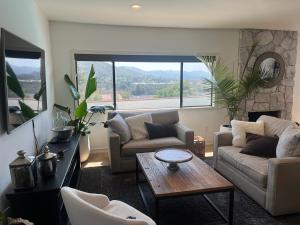 Mountain View Poolside Retreat