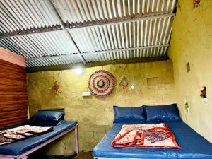 Thatharana Trek by Mountain Hikers - Mudhouse & Cafe