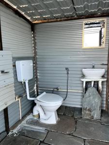 Thatharana Trek by Mountain Hikers - Mudhouse & Cafe