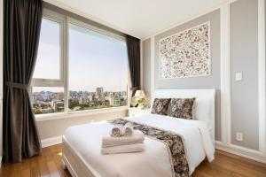 2BR 3BR Luxury Apartment Sky Pool