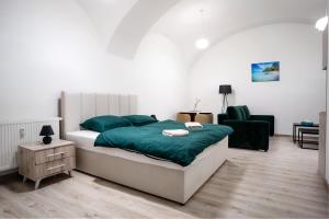 Cozy Main Square Apartment I