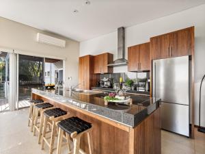 A La Plage - Ocean View Luxury - Family Friendly