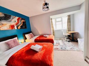 Pristine 2B Guest house near Luton Airport, L&D Hospital, Whipsnade Zoo & Leagrave Train Stn, Contractors