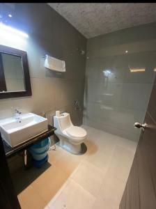 Woods Homestay Bhowali in city centre