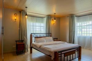 Gatundu Slow Life Farm Stay and Hiking in Tea Farms