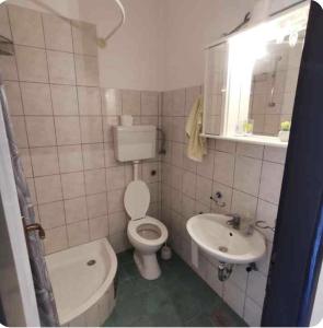 Apartment with garden