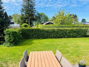 Cottage Close To Forest & Beach