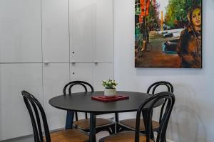 Long-Term Listing - Oversized Potts Point Studio