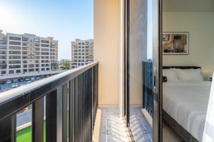 Private Beach Studio-Yacht Club-Work Space-Pool-Gym