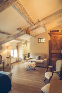 B&B / Chambres d'hotes CHAMBRES D'HOTES L'Oreliane en Provence Adults Only : photos des chambres