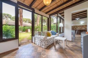 Fiorenza's charming beach house img2