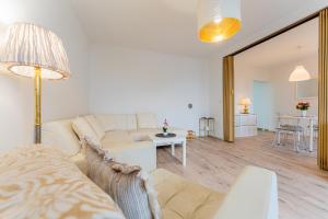 Flex SelfCheckIns 156 - Zagreb - Bedroom - Loggia