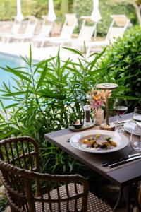 Hotels LA FERME DE LA HUPPE : photos des chambres