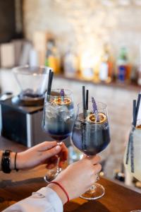 Hotels LA FERME DE LA HUPPE : photos des chambres