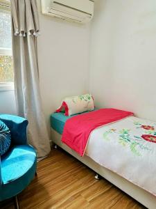 Urban Escape - Penthouse Suite in leafy North Shore