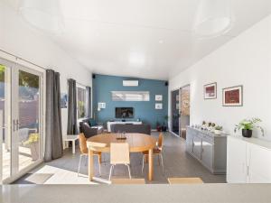 Peppi Hollow - 500 metres from the Prevelly beach