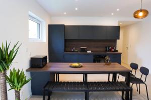 Superbe maison au calme avec stationnement gratuit