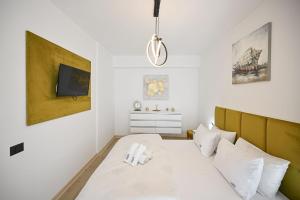 Sealand Apartment in Infinity Pool Spa Resort-parking