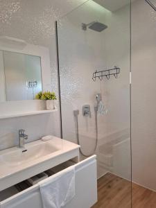 Luxury apartment with sea wiew, next to the beach