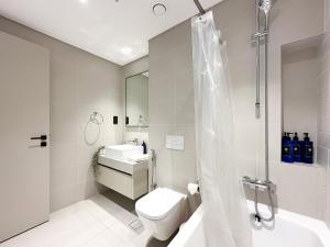 Trophy - Marina Vista Sea View Suite