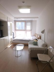 2403#Quiet Premium stay# The Vogue Grande Retreat# All-new furniture, extra-large bed