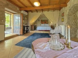 Linas Art and Stone Studio