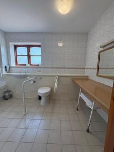 Tollgate Hotel & Leisure