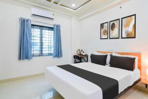 Super Townhouse Kokapet Near GAR