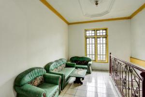 Hotel O Penginapan Aina Syariah