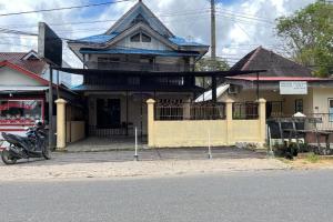 SPOT ON 92529 Penginapan Wisma Bintang Syariah Near MTs Al Maarif Kota Bangun