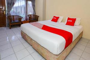 Hotel O Gondangdia Near Dairyland Mountain View