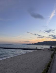 Appartement Juan Les Pins à 2 min de la plage