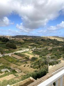 Luxury Apartment Valley Views B11