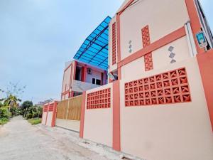OYO 92946 Dekna Homestay Syariah