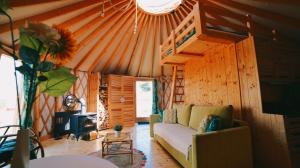 Glamping Niebiańska Osada Jurty Dolnośląskie