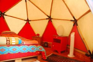 Tentes de luxe Tente tipi nature, calme, cascade et baignade a 10 minutes a pieds : photos des chambres