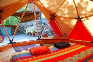 Tentes de luxe Tente tipi nature, calme, cascade et baignade a 10 minutes a pieds : photos des chambres