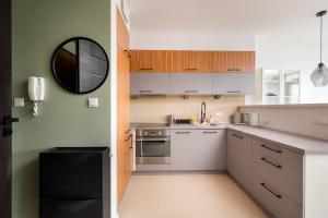 Sadyba Urban Quiet Studio by BookingHost