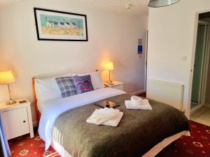 Superior King Room room in The Cameo