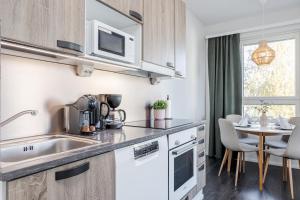 Calm Suite with Sauna and Free Garage - Heart of Lapland