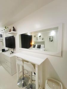 Stylish and Budget Friendly Studio Unit At Persimmon Cebu