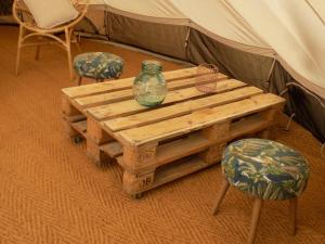 Tentes de luxe Tente familiale au bord de l-eau : photos des chambres