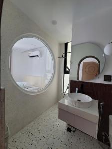 Your House The Manor Crown Apartment