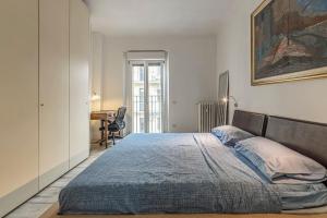 Three room apartment 2 beds, 3rd bed available