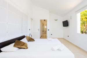 Fantastic home with amazing sea views