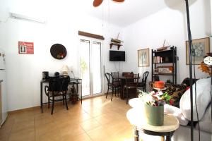 Mavrovouni Beach House Left