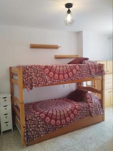 Piso con terraza en 1ª linea de playa, 3 habitaciones, 4º piso sin ascensor